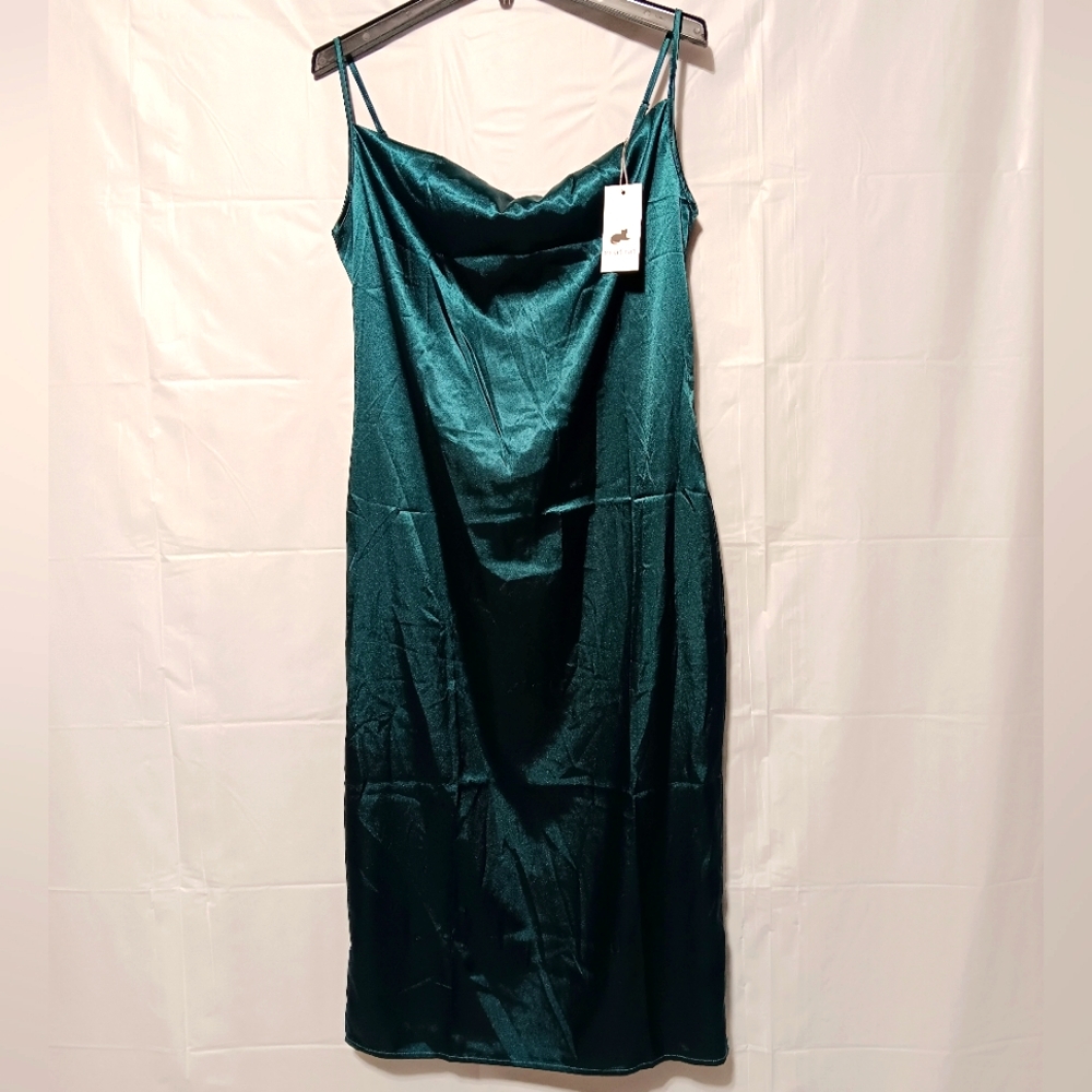 XXXITICAT NWT Emerald Green Sheath Dress, Size Large, Adjustable Straps